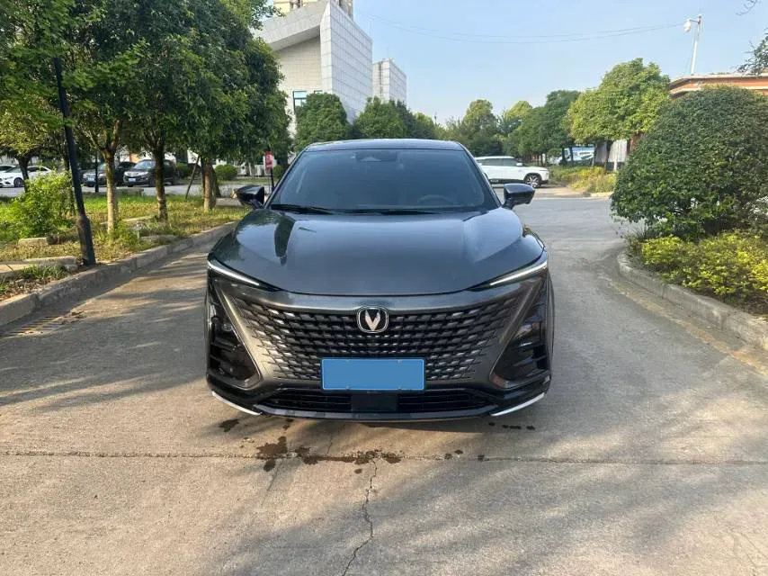 2023 ChangAn UNI-T 1.5T 188HP L4 7DCT,autocango,china used car exporter,china ev exporter,chinese used car exporter,chinese used ev exporter