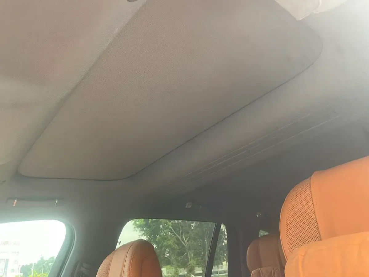 2025 AITO AITO M8 REEV 160HP REEV 53.4KWH,autocango,china used car exporter,china ev exporter,chinese used car exporter,chinese used ev exporter