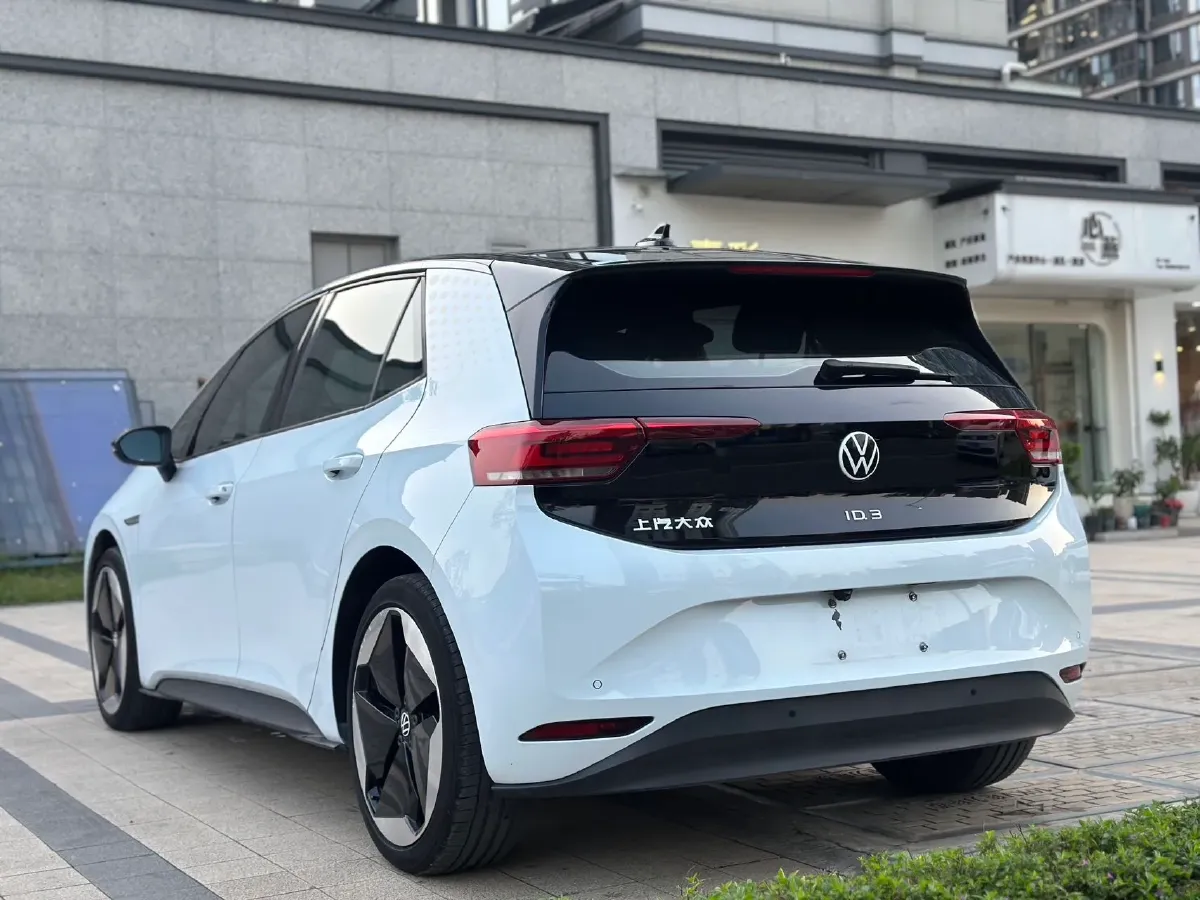 2023 Volkswagen ID.3 BEV 52.8KWH,autocango,china used car exporter,china ev exporter,chinese used car exporter,chinese used ev exporter