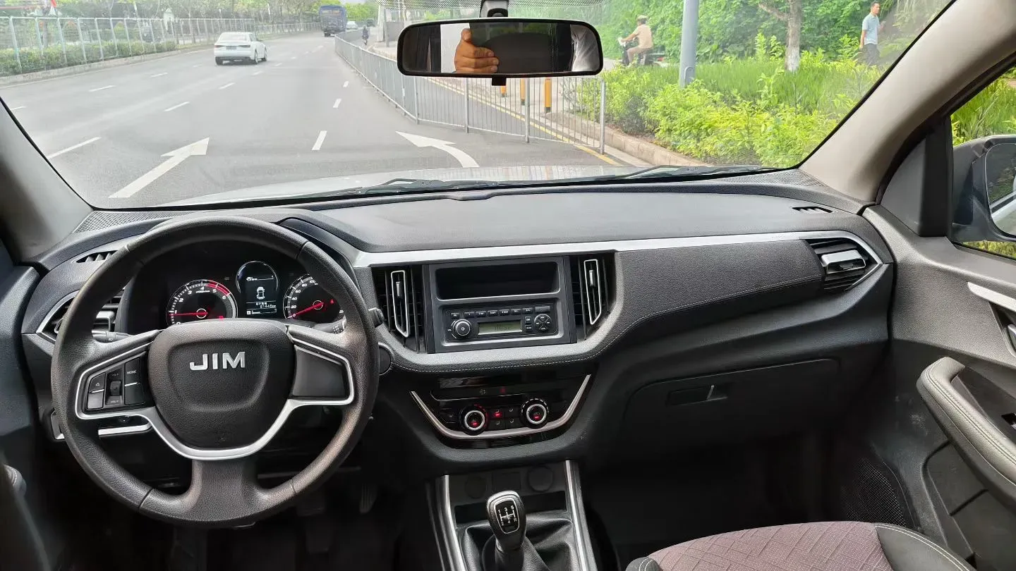 2022 Isuzu RE-MAX Jim 2.8T 120HP L4 5MT,autocango,china used car exporter,china ev exporter,chinese used car exporter,chinese used ev exporter