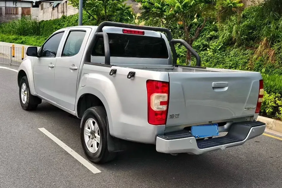 2022 Isuzu RE-MAX Jim 2.8T 120HP L4 5MT,autocango,china used car exporter,china ev exporter,chinese used car exporter,chinese used ev exporter