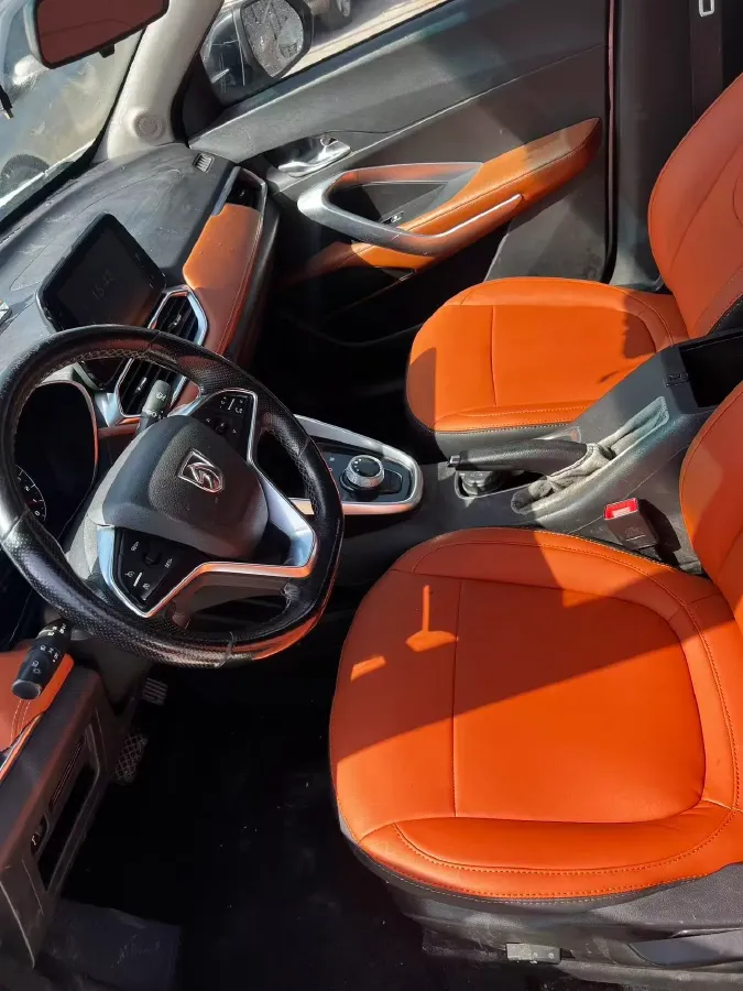 2017 HaiMa S5 Young Edition 1.6L 122HP L4 5MT,autocango,china used car exporter,china ev exporter,chinese used car exporter,chinese used ev exporter