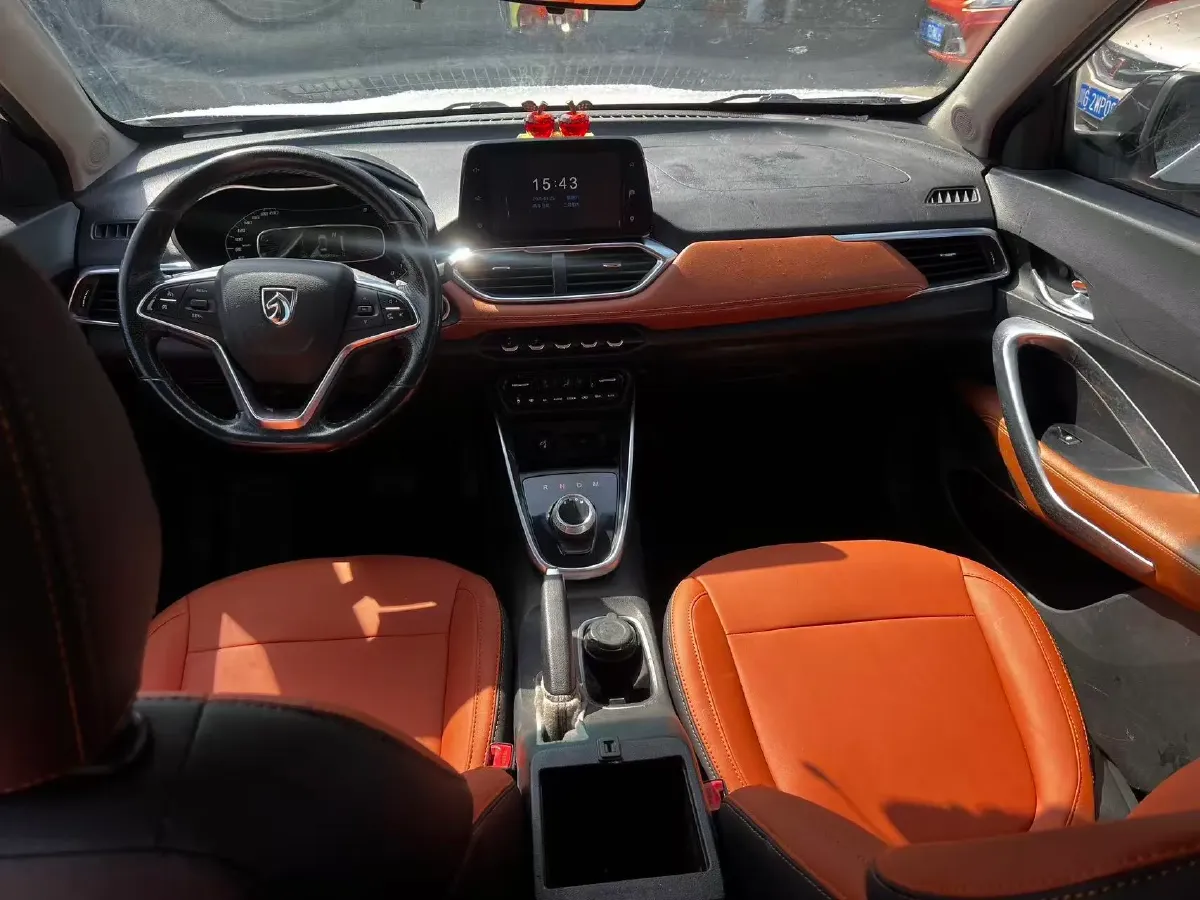 2017 HaiMa S5 Young Edition 1.6L 122HP L4 5MT,autocango,china used car exporter,china ev exporter,chinese used car exporter,chinese used ev exporter