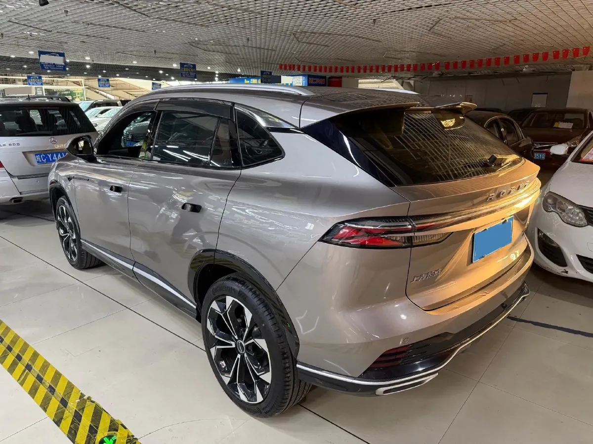 2023 Roewe RX5 1.5T 188HP L4 7DCT,autocango,china used car exporter,china ev exporter,chinese used car exporter,chinese used ev exporter