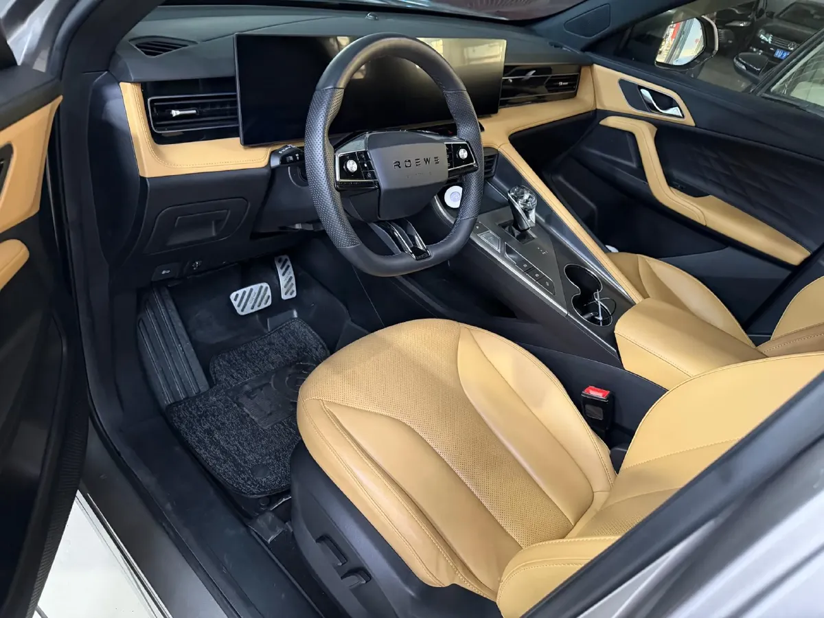 2023 Roewe RX5 1.5T 188HP L4 7DCT,autocango,china used car exporter,china ev exporter,chinese used car exporter,chinese used ev exporter