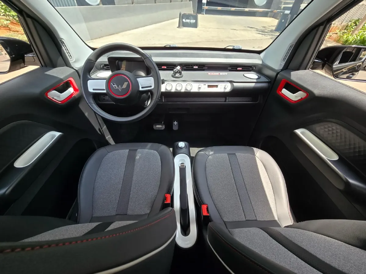 2022 WuLing HongGuang MINI EV BEV 17.3KWH,autocango,china used car exporter,china ev exporter,chinese used car exporter,chinese used ev exporter