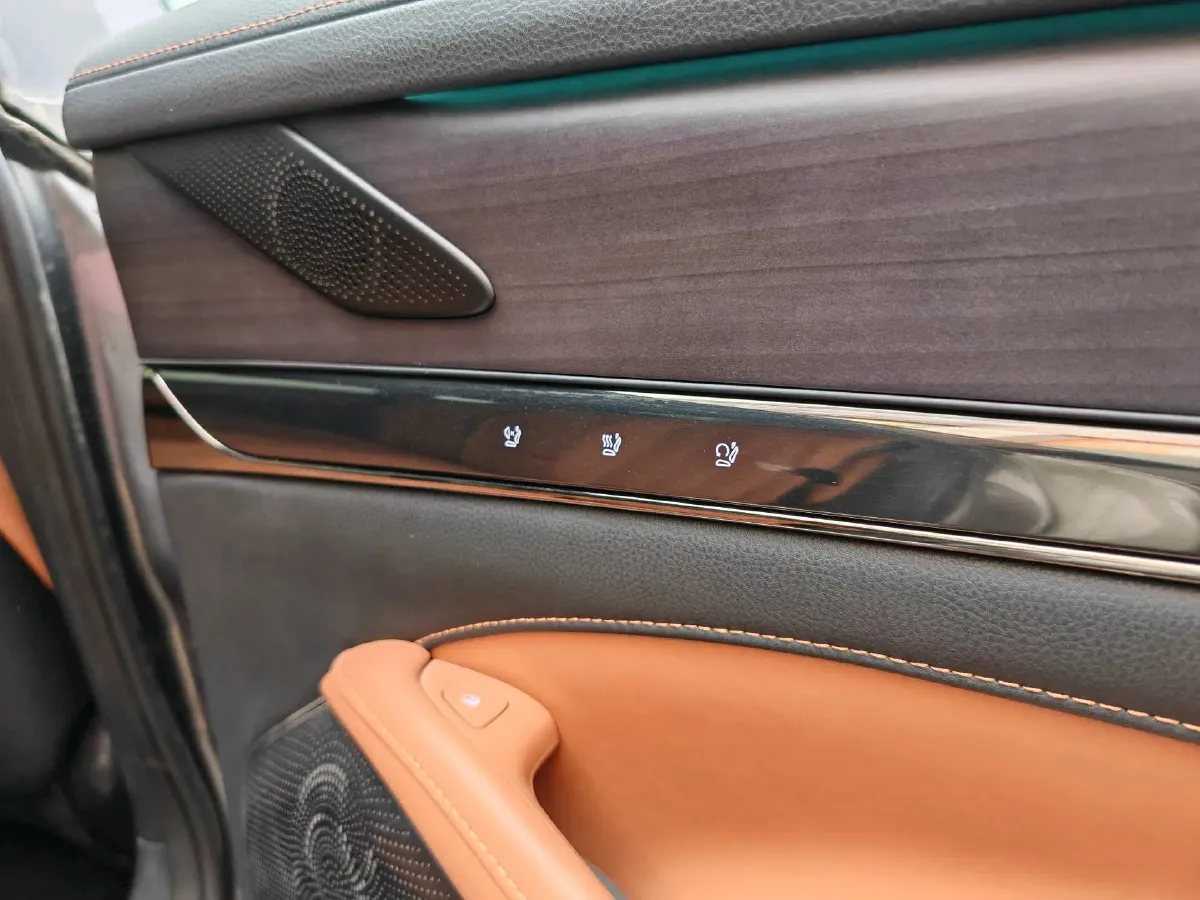 2022 IM L7 BEV 90KWH,autocango,china used car exporter,china ev exporter,chinese used car exporter,chinese used ev exporter