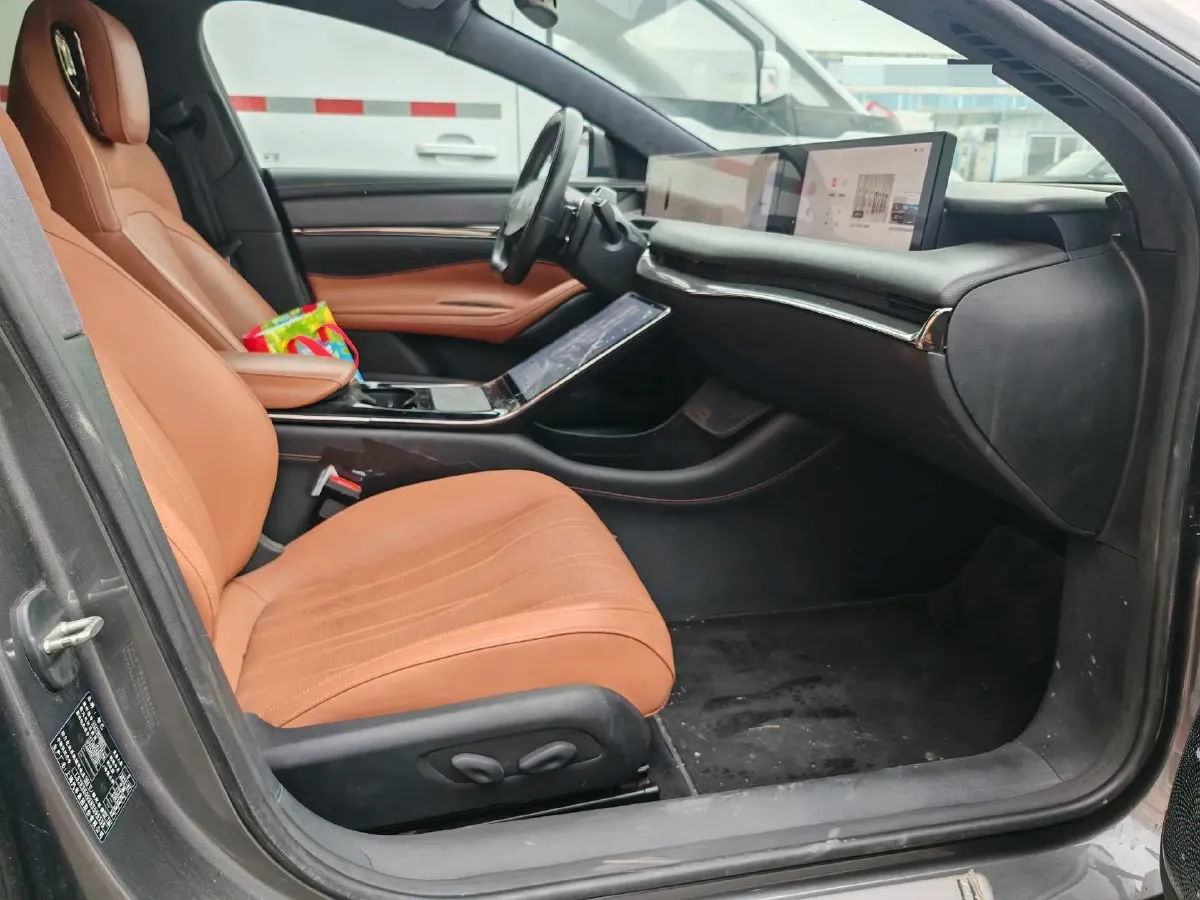 2022 IM L7 BEV 90KWH,autocango,china used car exporter,china ev exporter,chinese used car exporter,chinese used ev exporter