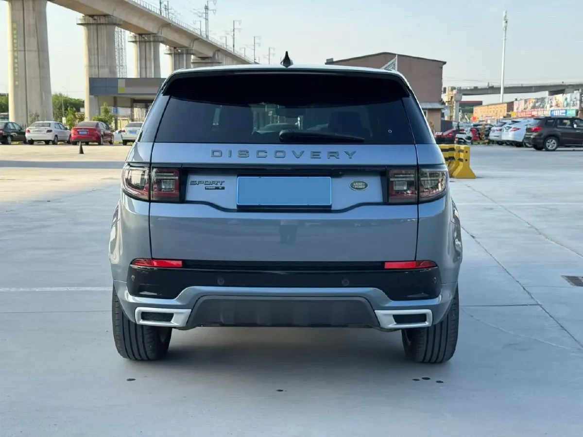 2020 Land Rover Discovery Sport 2.0T 249HP L4 9AT,autocango,china used car exporter,china ev exporter,chinese used car exporter,chinese used ev exporter