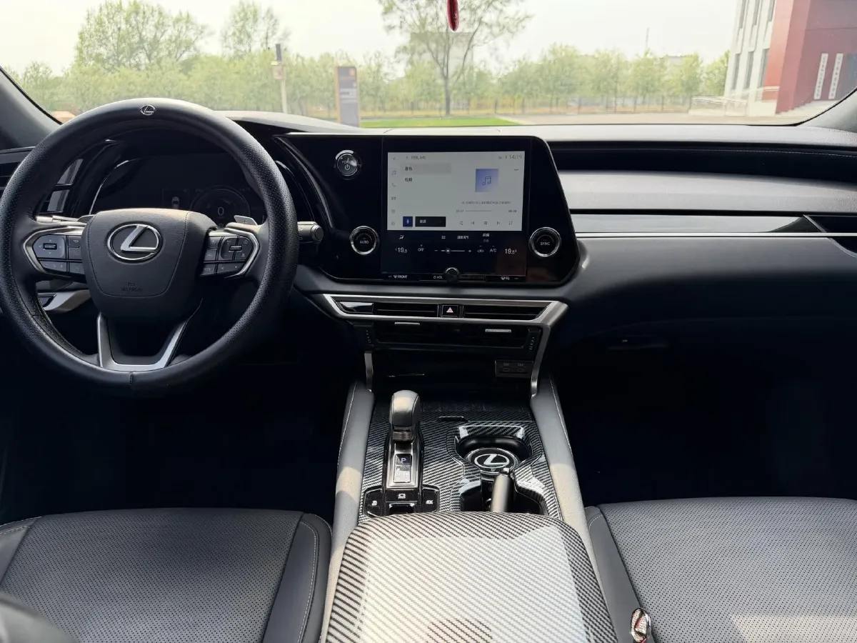 2023 Lexus RX 2.5L 189HP L4 E-CVT Hybrid,autocango,china used car exporter,china ev exporter,chinese used car exporter,chinese used ev exporter