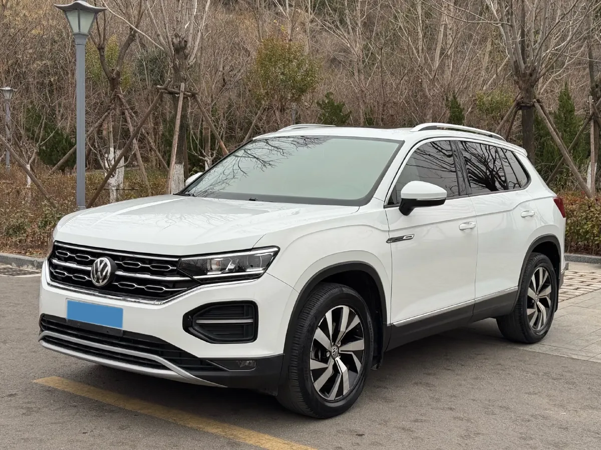 2019 MINI CLUBMAN 1.5T 102HP L3 6AT,autocango,china used car exporter,china ev exporter,chinese used car exporter,chinese used ev exporter