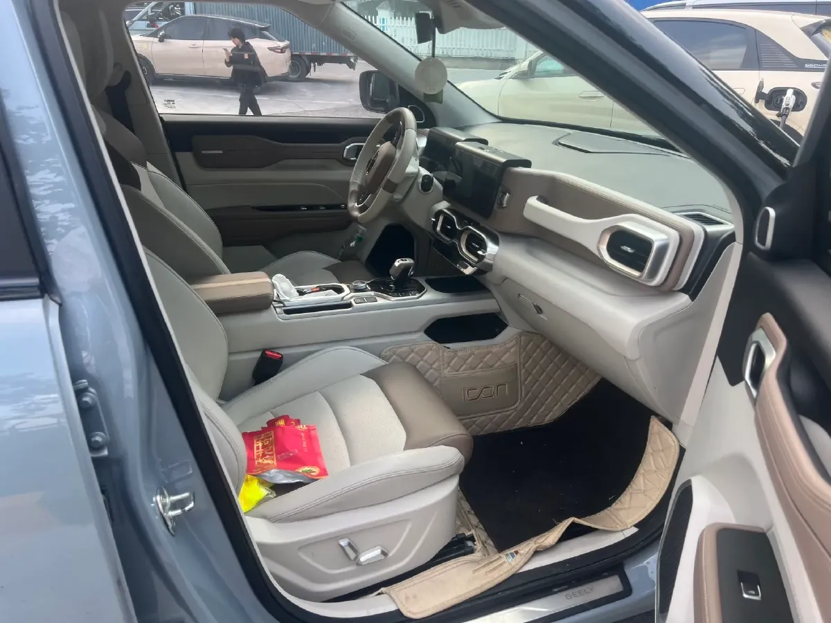 2020 Geely ICON 1.5T 177HP L3 7DCT,autocango,china used car exporter,china ev exporter,chinese used car exporter,chinese used ev exporter