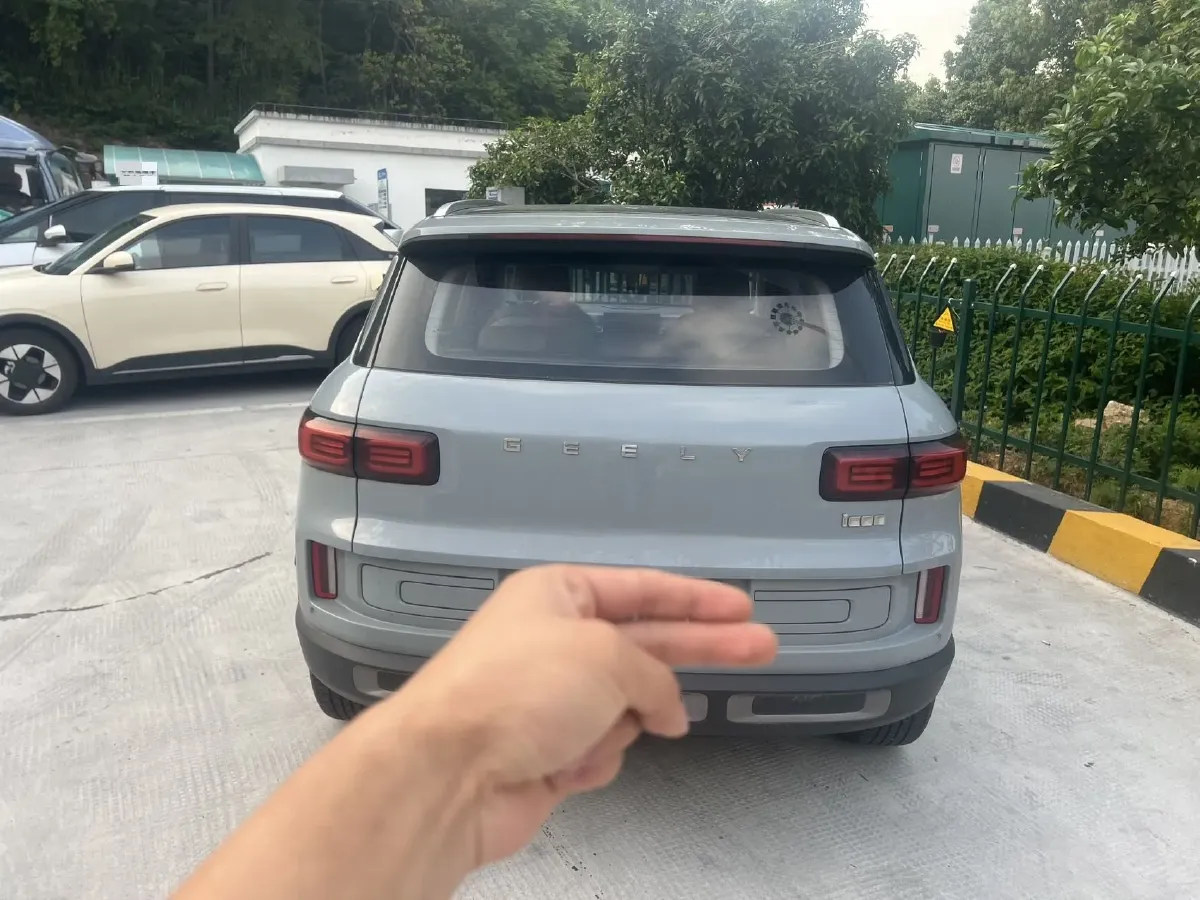 2020 Geely ICON 1.5T 177HP L3 7DCT,autocango,china used car exporter,china ev exporter,chinese used car exporter,chinese used ev exporter