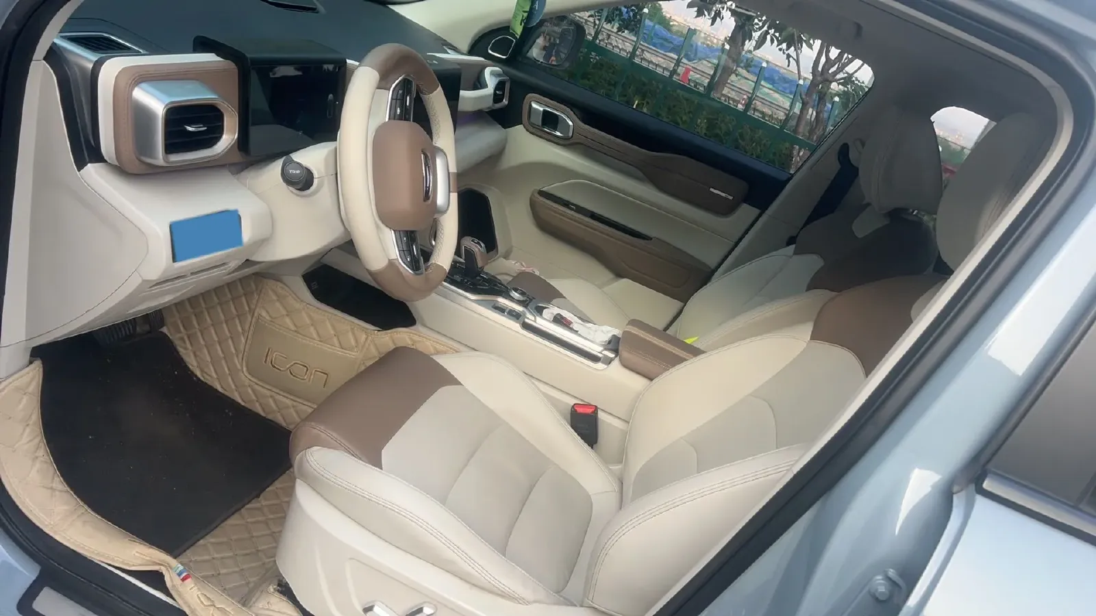 2020 Geely ICON 1.5T 177HP L3 7DCT,autocango,china used car exporter,china ev exporter,chinese used car exporter,chinese used ev exporter