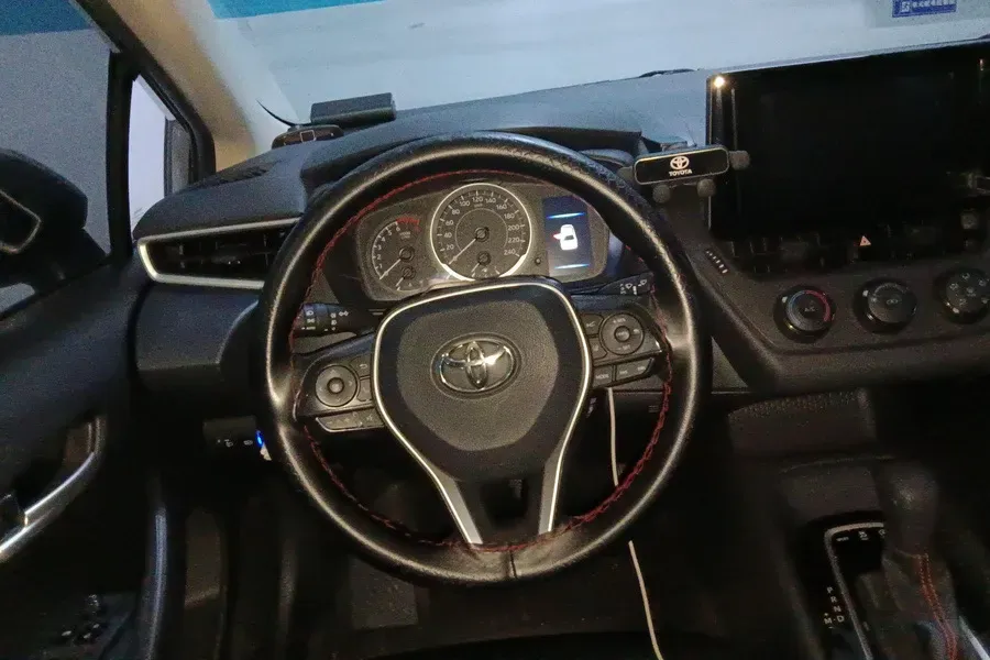 2021 Toyota Corolla 1.2T 116HP L4 CVT,autocango,china used car exporter,china ev exporter,chinese used car exporter,chinese used ev exporter