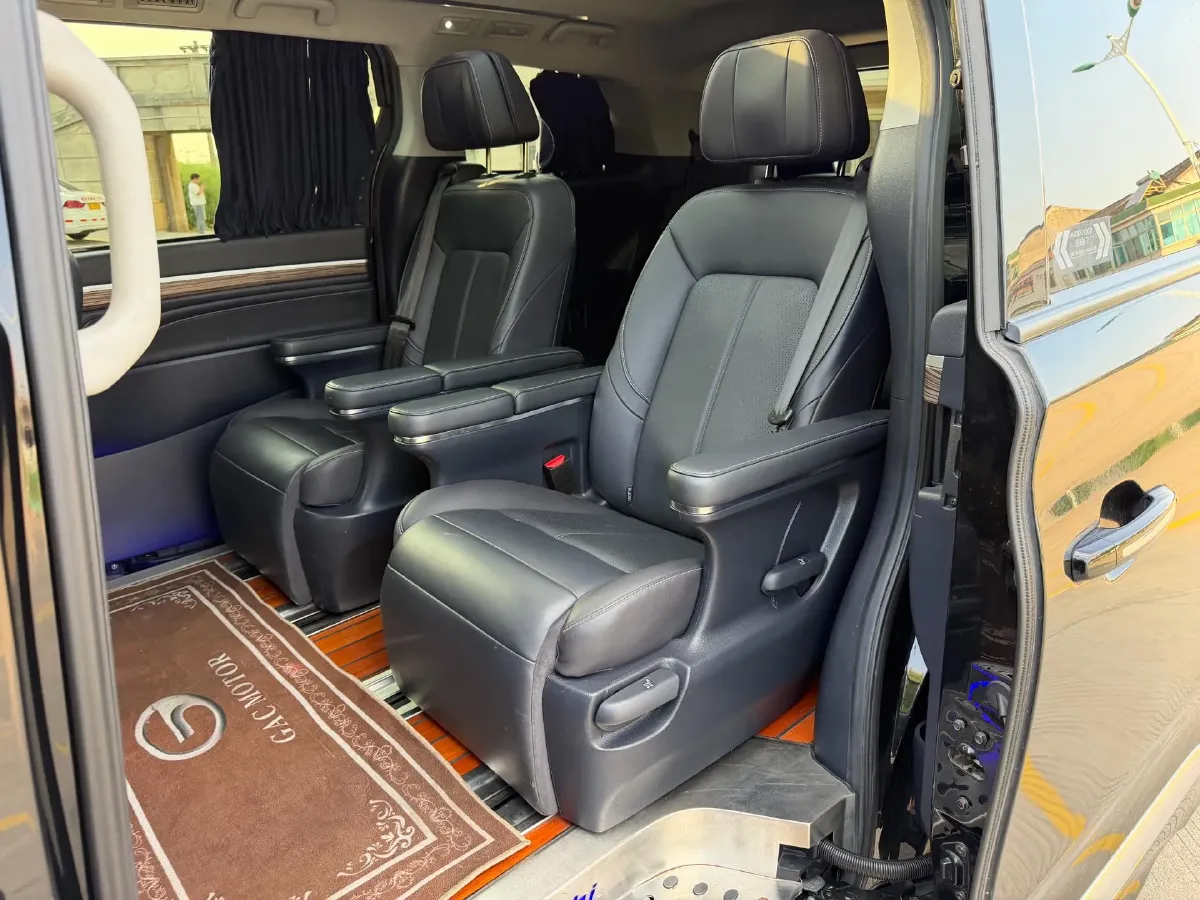 2021 GAC Trumpchi M8 2.0T 252HP L4 8AT,autocango,china used car exporter,china ev exporter,chinese used car exporter,chinese used ev exporter