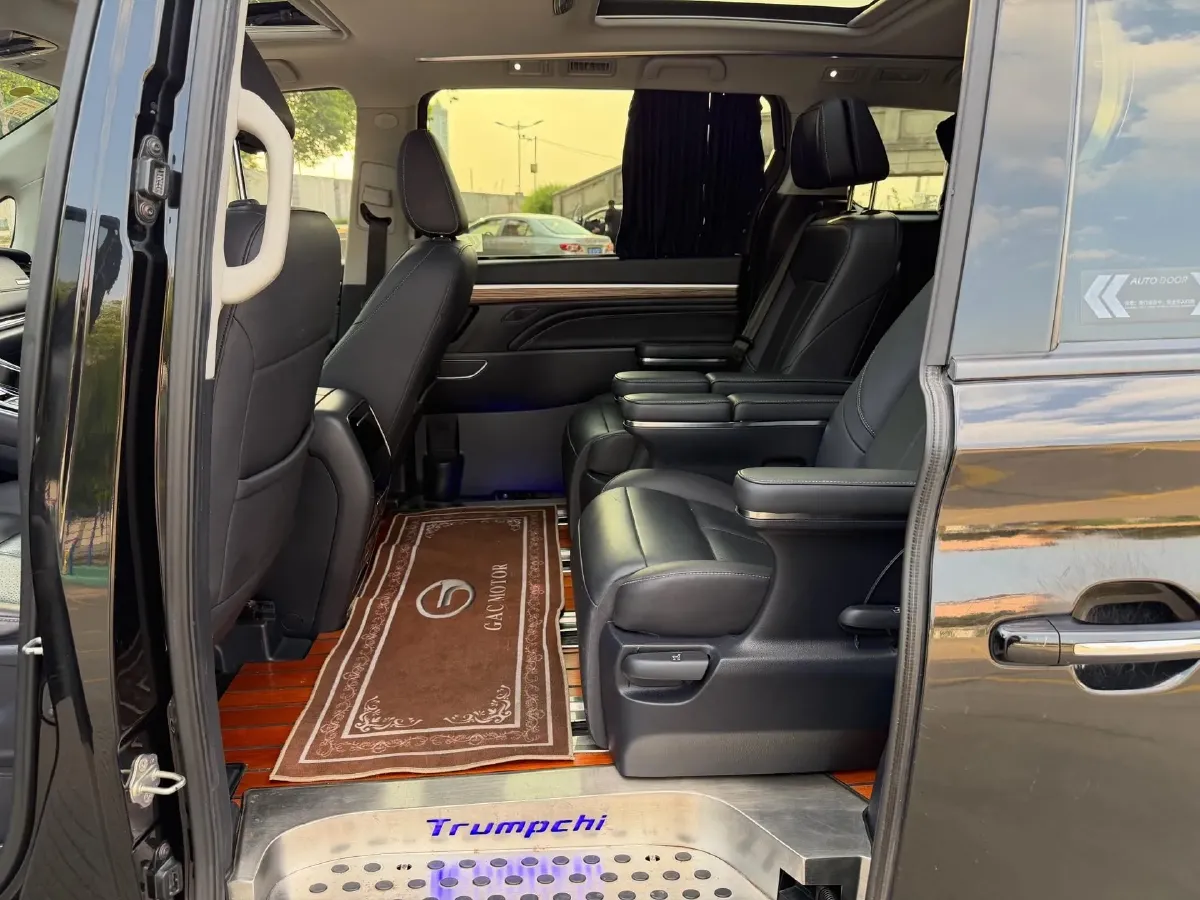 2021 GAC Trumpchi M8 2.0T 252HP L4 8AT,autocango,china used car exporter,china ev exporter,chinese used car exporter,chinese used ev exporter