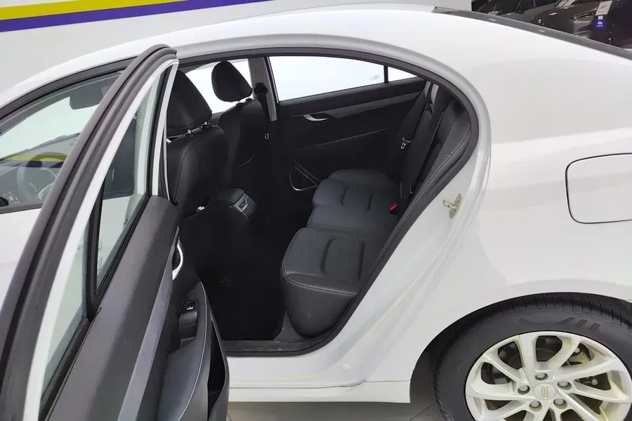 2021 Geely Emgrand 1.5L 109HP L4 CVT,autocango,china used car exporter,china ev exporter,chinese used car exporter,chinese used ev exporter