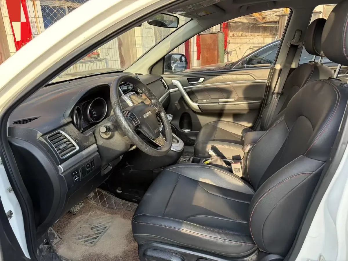 2021 Haval M6 1.5T 150HP L4 7DCT,autocango,china used car exporter,china ev exporter,chinese used car exporter,chinese used ev exporter