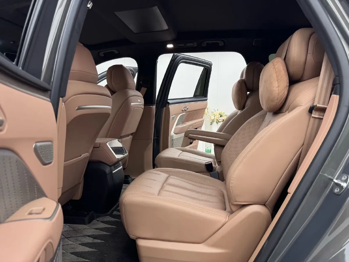 2025 ONVO L90 BEV,autocango,china used car exporter,china ev exporter,chinese used car exporter,chinese used ev exporter