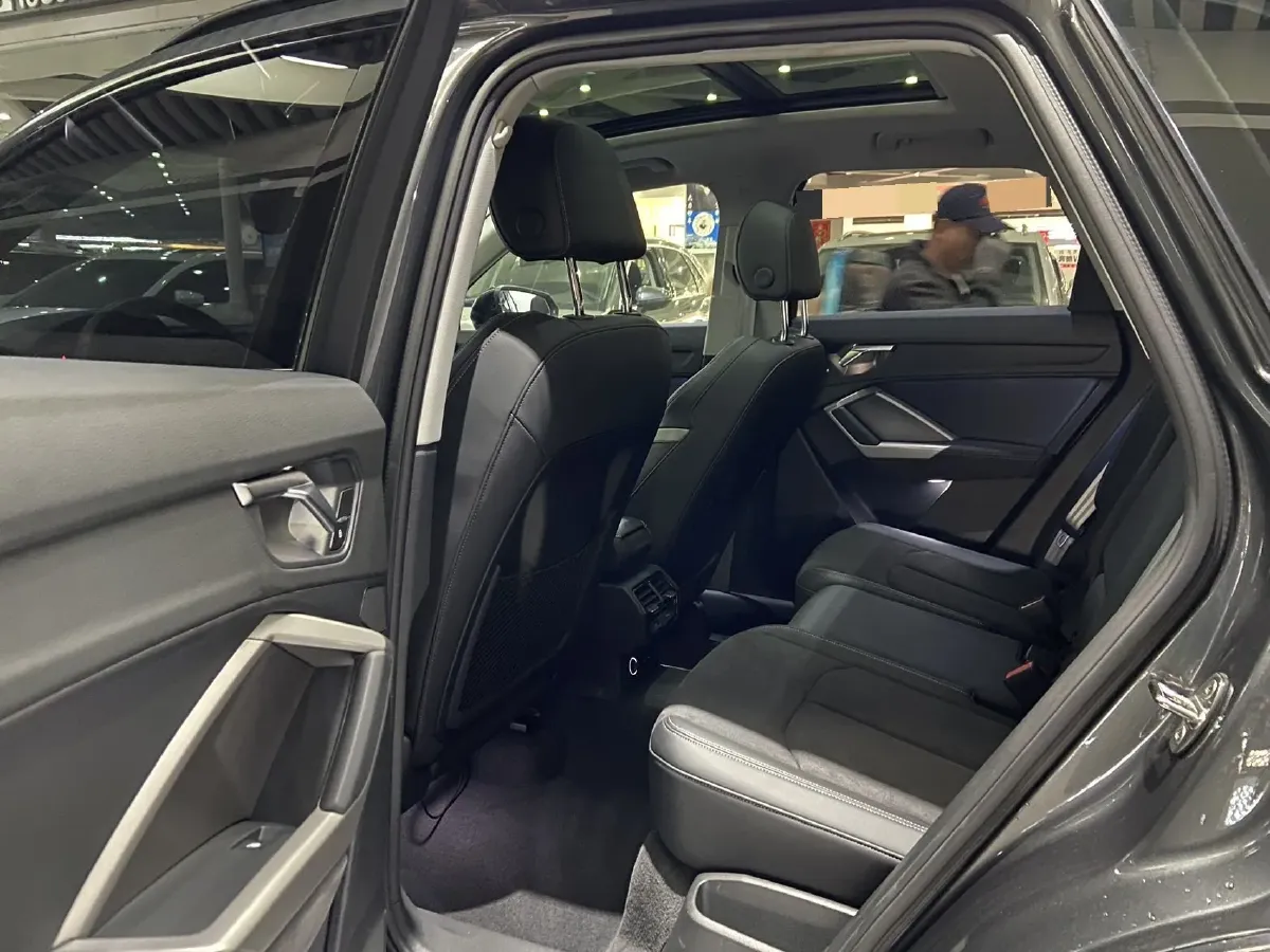 2022 Audi Q3 1.4T 150HP L4 7DCT,autocango,china used car exporter,china ev exporter,chinese used car exporter,chinese used ev exporter