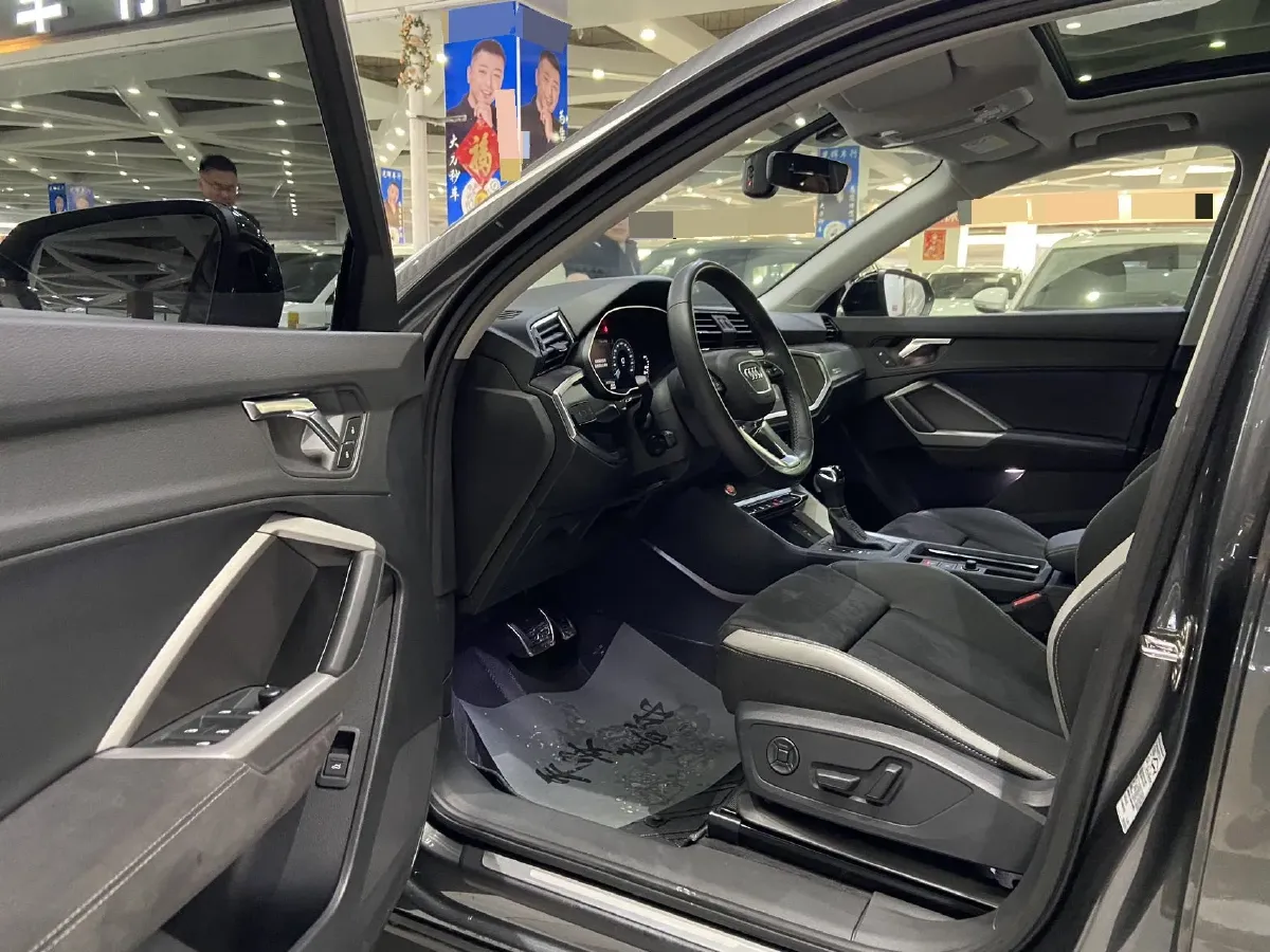 2022 Audi Q3 1.4T 150HP L4 7DCT,autocango,china used car exporter,china ev exporter,chinese used car exporter,chinese used ev exporter