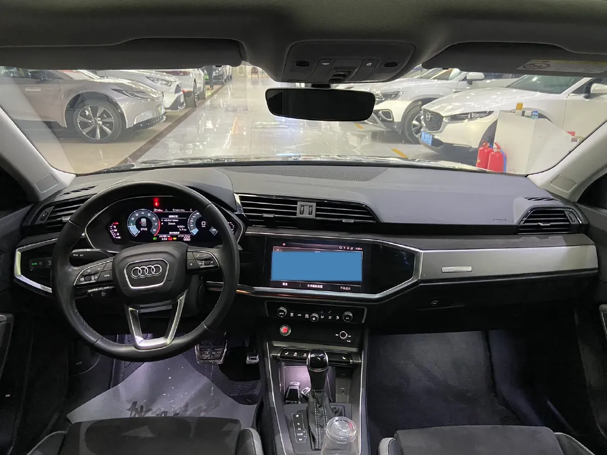 2022 Audi Q3 1.4T 150HP L4 7DCT,autocango,china used car exporter,china ev exporter,chinese used car exporter,chinese used ev exporter