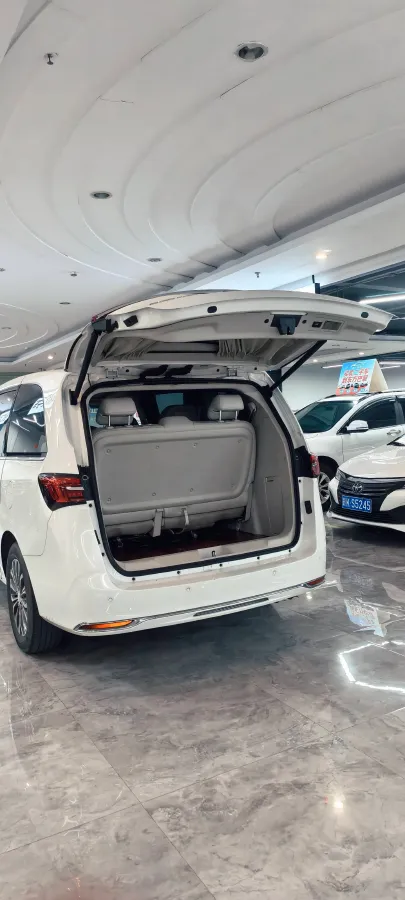 2020 Buick GL8 2.0T 237HP L4 9AT,autocango,china used car exporter,china ev exporter,chinese used car exporter,chinese used ev exporter