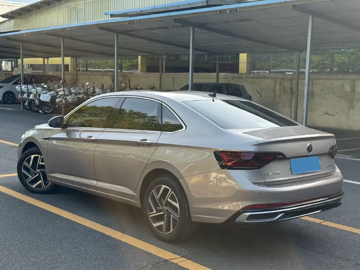 2024 Volkswagen Sagitar 1.5T 160HP L4 7DCT,autocango,china used car exporter,china ev exporter,chinese used car exporter,chinese used ev exporter