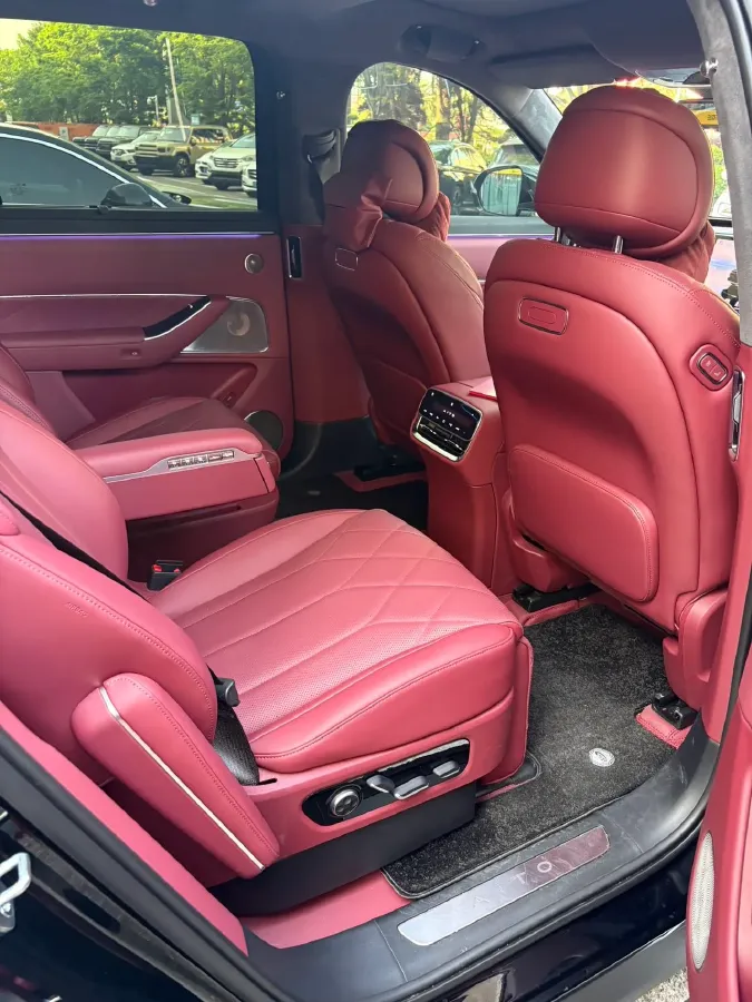 2025 AITO AITO M8 BEV,autocango,china used car exporter,china ev exporter,chinese used car exporter,chinese used ev exporter