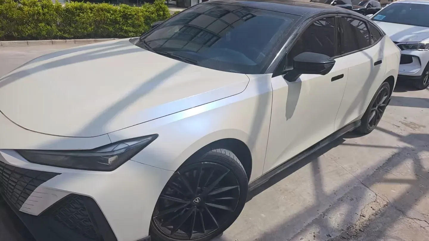 2023 ChangAn UNI-V 2.0T 233HP L4 8AT,autocango,china used car exporter,china ev exporter,chinese used car exporter,chinese used ev exporter