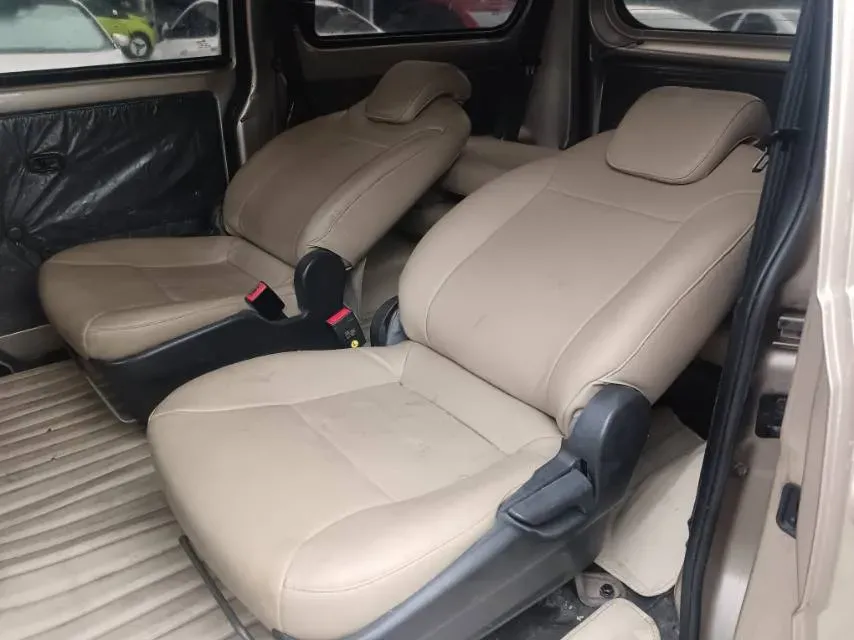 2016 WuLing RongGuang V 1.5L 112HP L4 5MT,autocango,china used car exporter,china ev exporter,chinese used car exporter,chinese used ev exporter