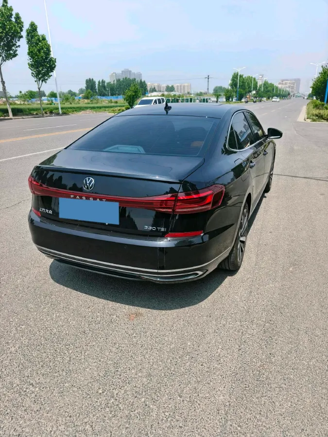 2023 Volkswagen Passat 2.0T 186HP L4 7DCT,autocango,china used car exporter,china ev exporter,chinese used car exporter,chinese used ev exporter