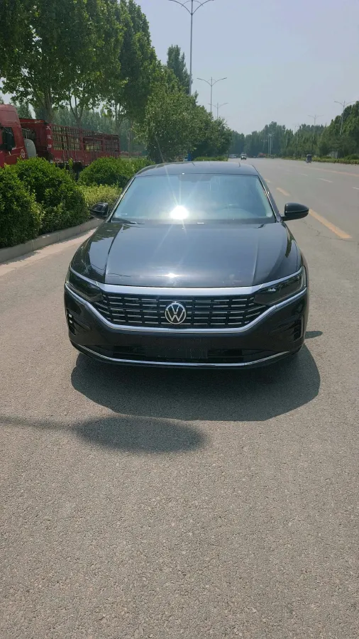 2023 Volkswagen Passat 2.0T 186HP L4 7DCT,autocango,china used car exporter,china ev exporter,chinese used car exporter,chinese used ev exporter