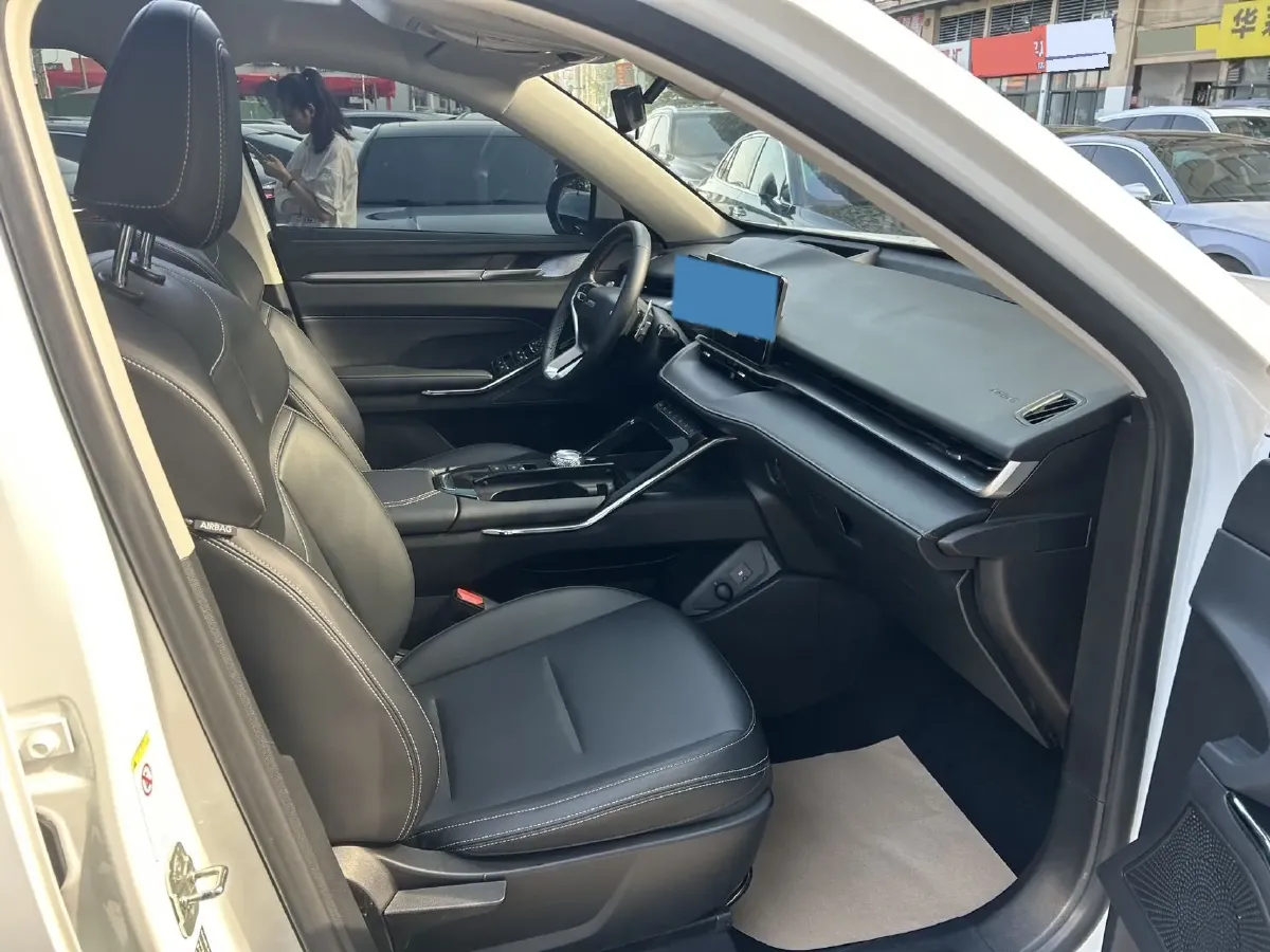 2021 Haval H6 2.0T 211HP L4 7DCT,autocango,china used car exporter,china ev exporter,chinese used car exporter,chinese used ev exporter