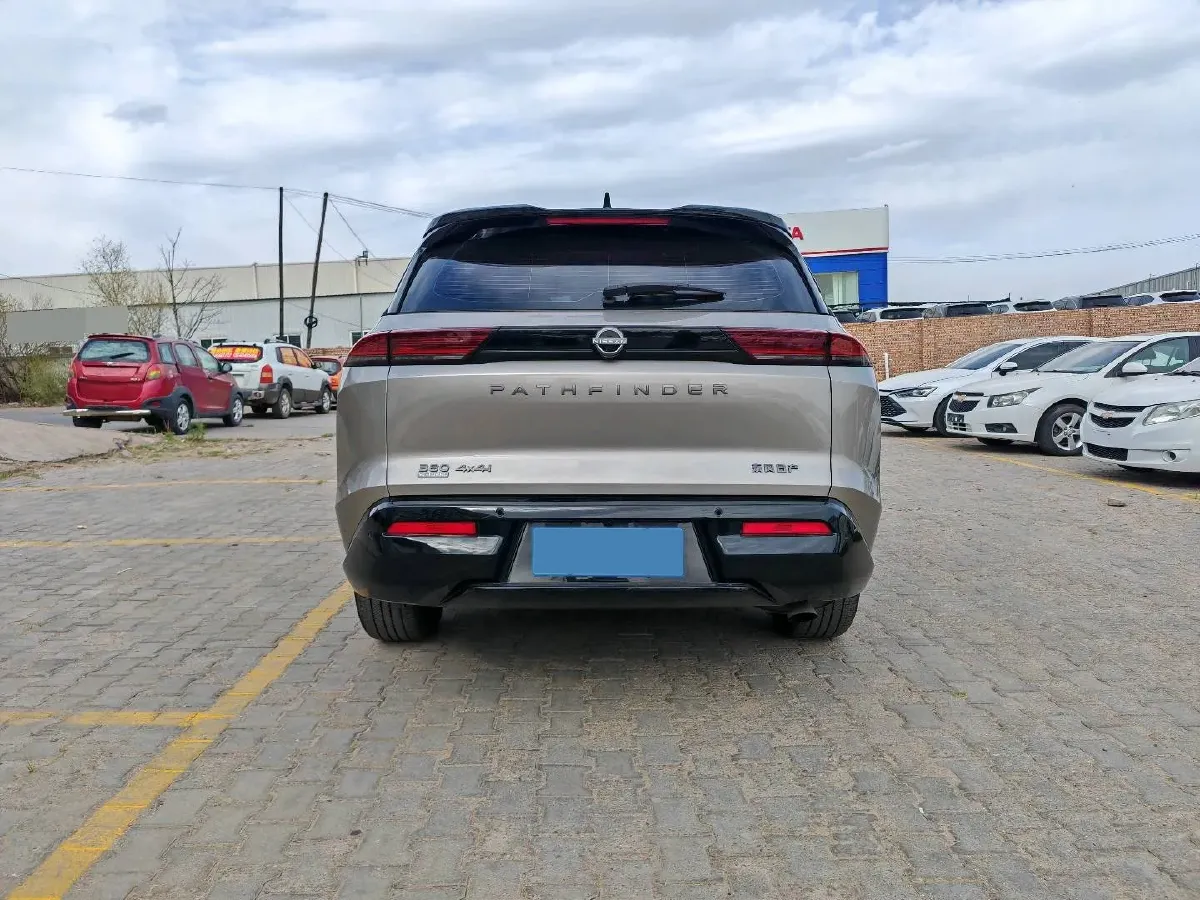 2024 Nissan Pathfinder 2.0T 252HP L4 9AT,autocango,china used car exporter,china ev exporter,chinese used car exporter,chinese used ev exporter