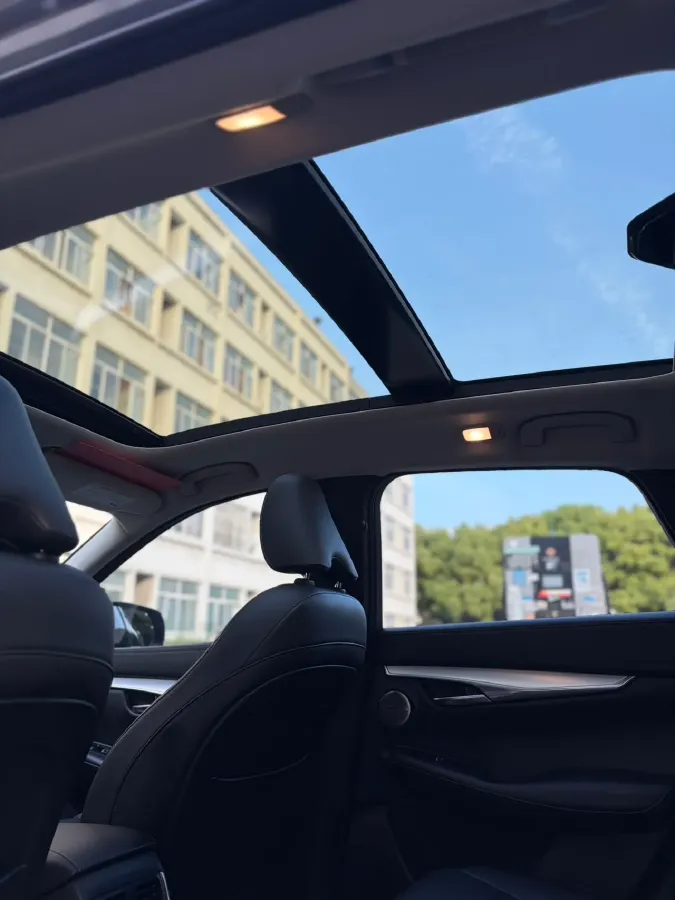 2018 Infiniti QX30 2.0T 211HP L4 7DCT,autocango,china used car exporter,china ev exporter,chinese used car exporter,chinese used ev exporter