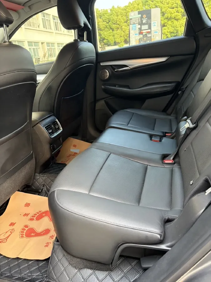 2018 Infiniti QX30 2.0T 211HP L4 7DCT,autocango,china used car exporter,china ev exporter,chinese used car exporter,chinese used ev exporter