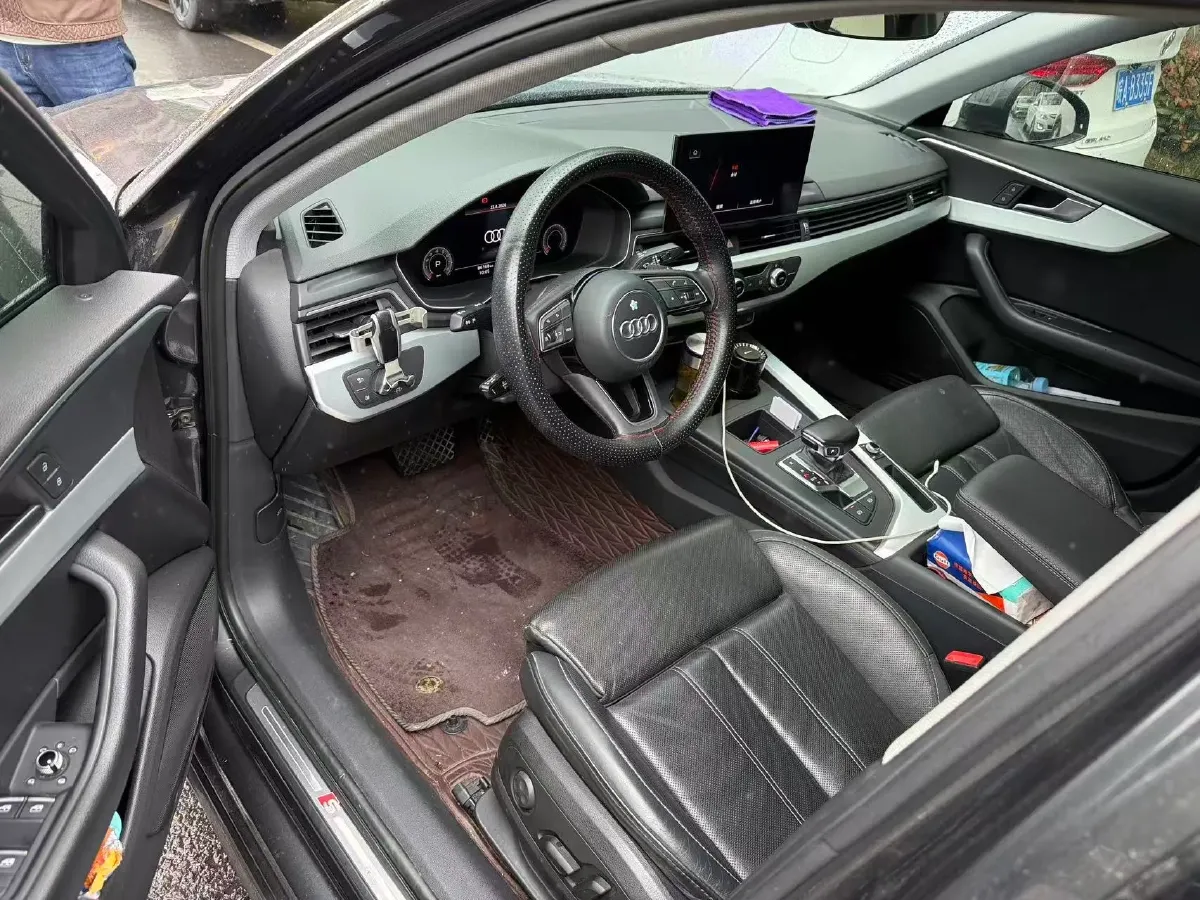 2020 Audi A4L 2.0T 190HP L4 7DCT,autocango,china used car exporter,china ev exporter,chinese used car exporter,chinese used ev exporter