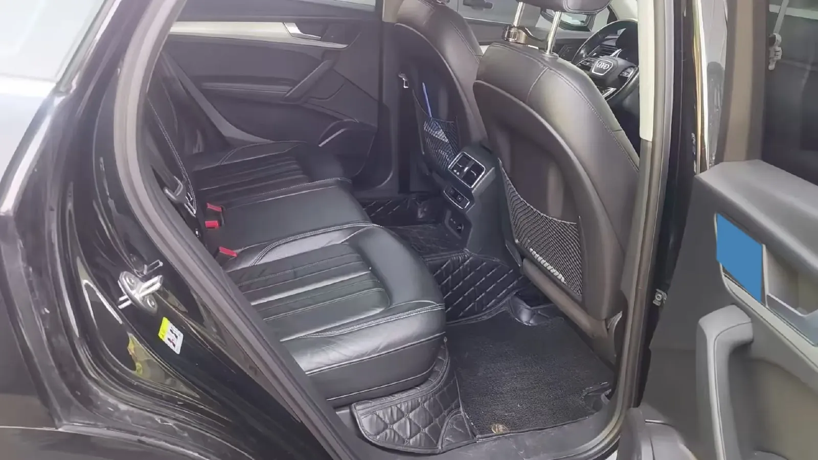 2020 Audi Q5L 2.0T 190HP L4 7DCT,autocango,china used car exporter,china ev exporter,chinese used car exporter,chinese used ev exporter