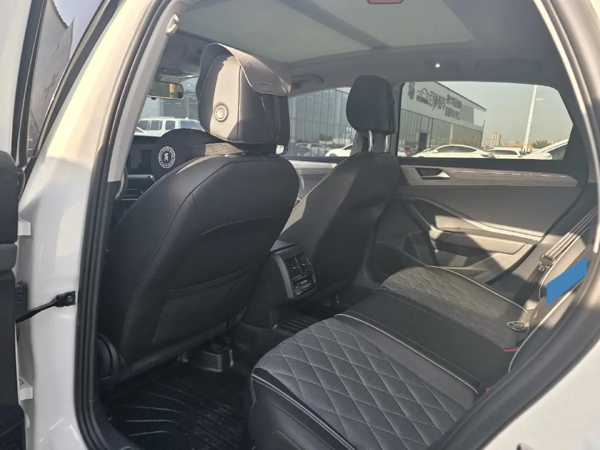 2024 Volkswagen Sagitar 1.5T 160HP L4 7DCT,autocango,china used car exporter,china ev exporter,chinese used car exporter,chinese used ev exporter