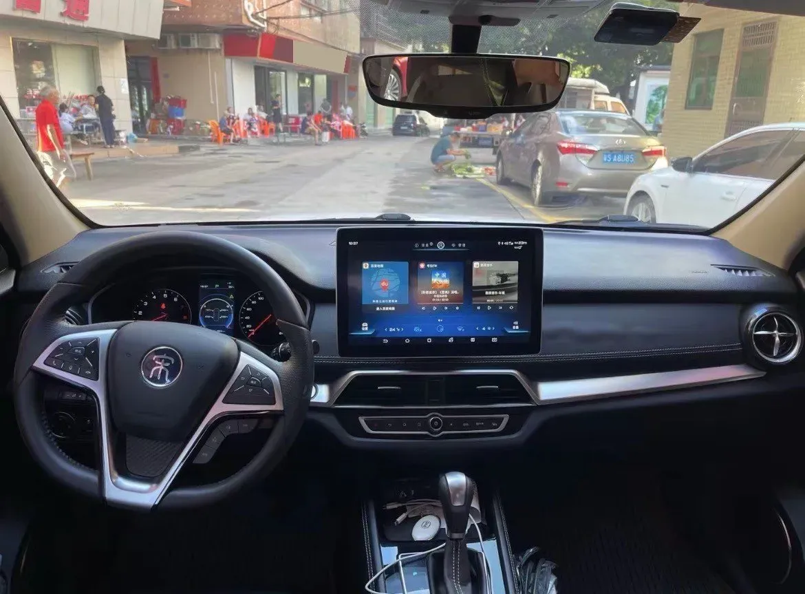 2018 MAXUS XinTu V80 2.5T 136HP L4 6MT,autocango,china used car exporter,china ev exporter,chinese used car exporter,chinese used ev exporter