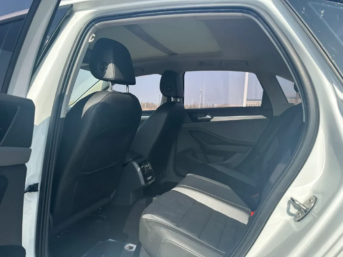 2021 Volkswagen Sagitar 1.2T 116HP L4 7DCT,autocango,china used car exporter,china ev exporter,chinese used car exporter,chinese used ev exporter