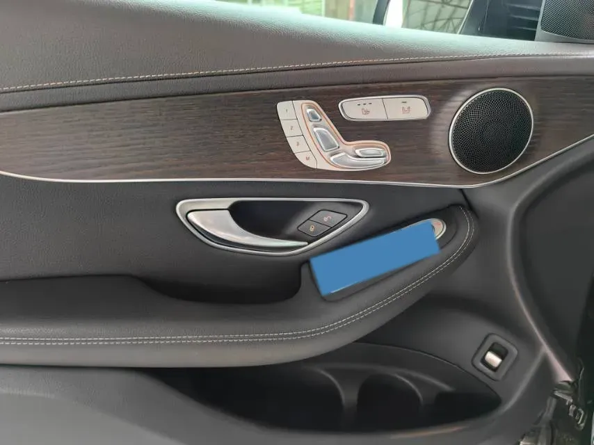 2021 Mercedes-Benz GLC Class 2.0T 197HP L4 9AT,autocango,china used car exporter,china ev exporter,chinese used car exporter,chinese used ev exporter