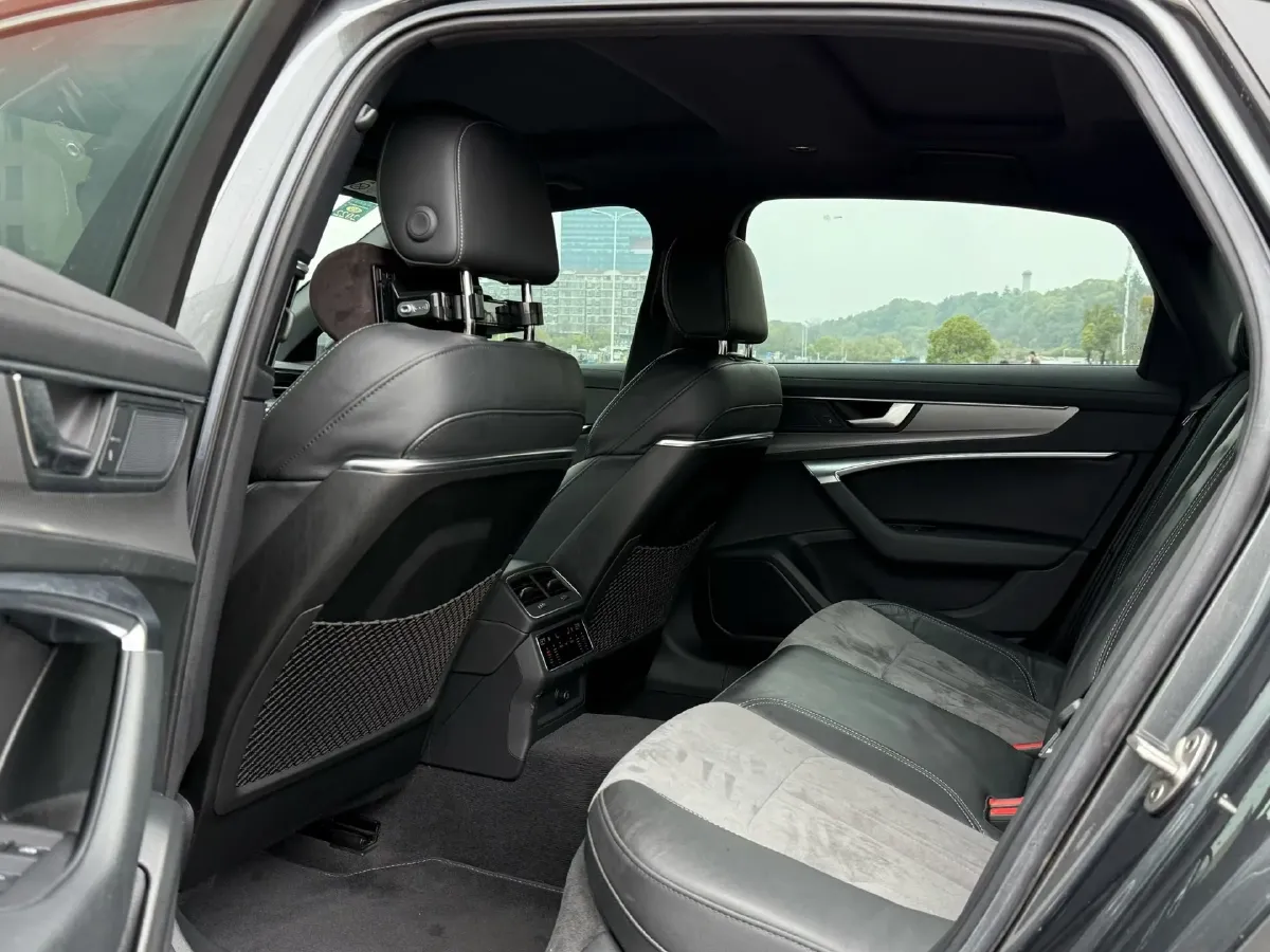 2020 Audi A6L 2.0T 224HP L4 7DCT,autocango,china used car exporter,china ev exporter,chinese used car exporter,chinese used ev exporter