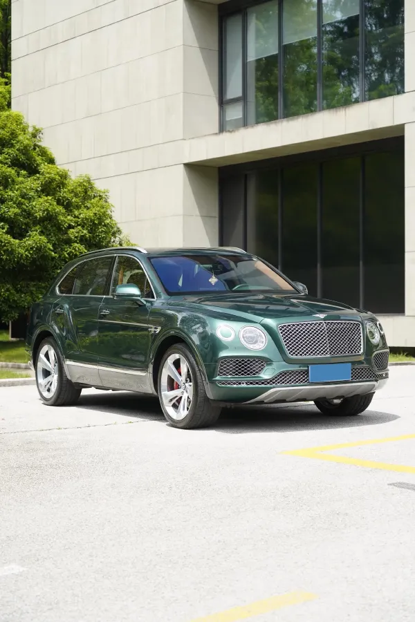 2018 Bentley Bentayga 4.0T 550HP V8 8AT,autocango,china used car exporter,china ev exporter,chinese used car exporter,chinese used ev exporter