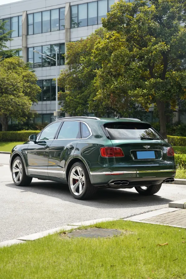 2018 Bentley Bentayga 4.0T 550HP V8 8AT,autocango,china used car exporter,china ev exporter,chinese used car exporter,chinese used ev exporter