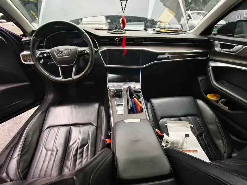 2021 Audi A6L 2.0T 224HP L4 7DCT,autocango,china used car exporter,china ev exporter,chinese used car exporter,chinese used ev exporter