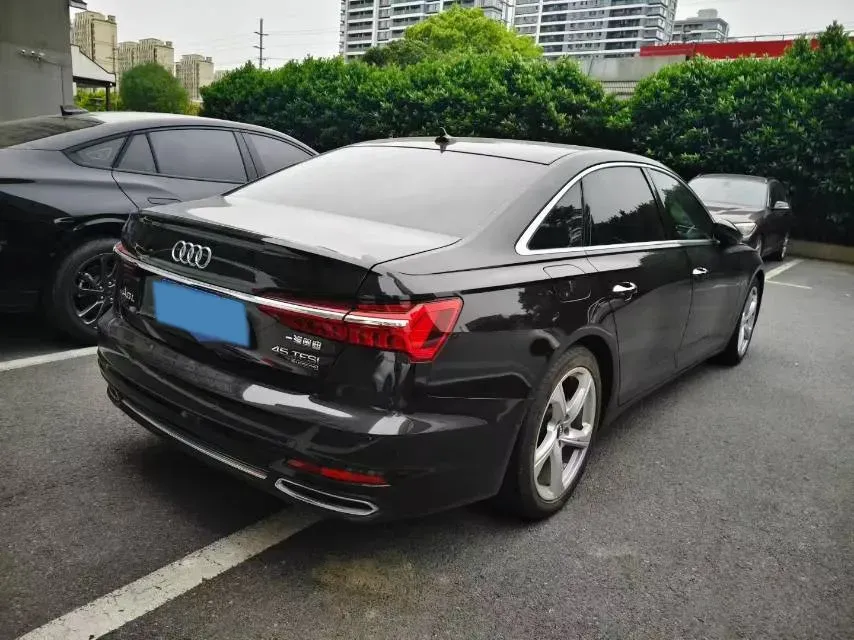 2021 Audi A6L 2.0T 224HP L4 7DCT,autocango,china used car exporter,china ev exporter,chinese used car exporter,chinese used ev exporter