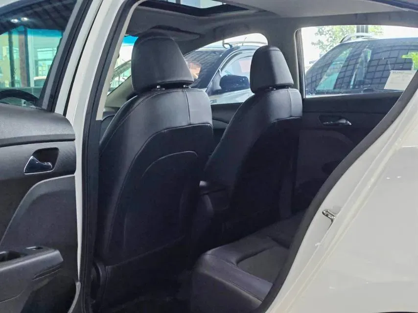 2019 Chevrolet Cavalier 1.5L 113HP L4 6AT,autocango,china used car exporter,china ev exporter,chinese used car exporter,chinese used ev exporter